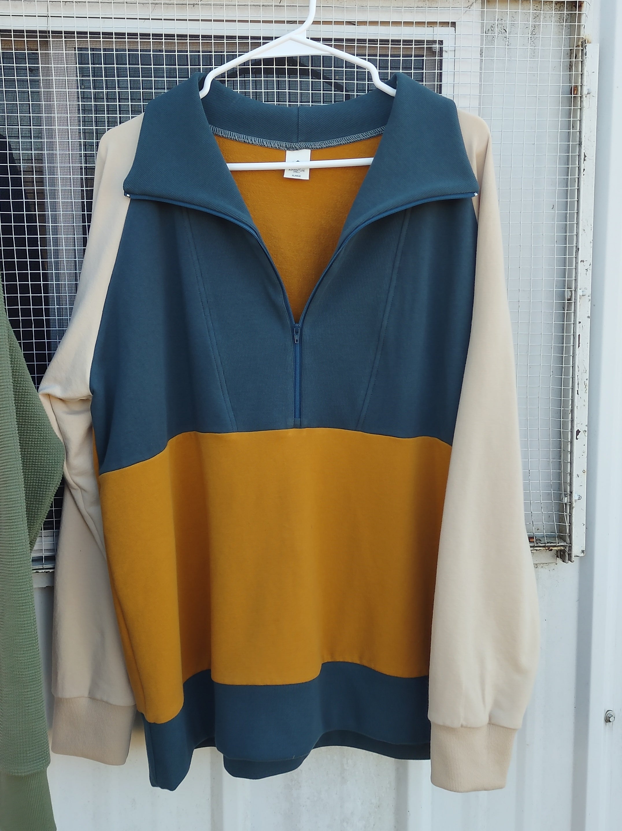 Women's Half-Zip Sweatshirt - Blue, Gold